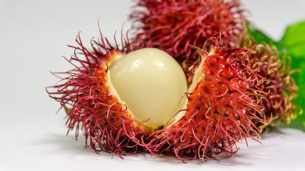 Волосатый фрукт из Таиланда Рамбутан